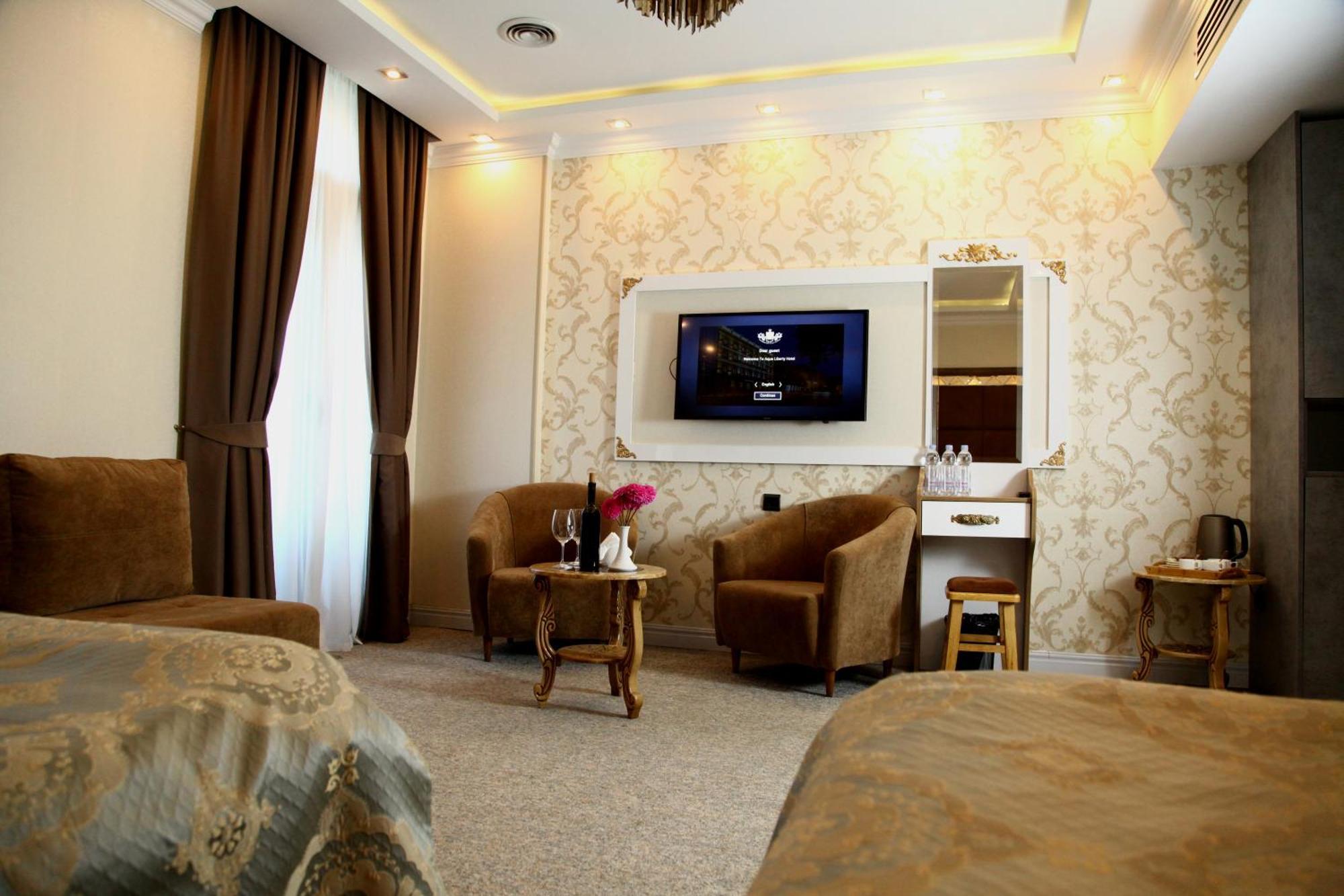 Aqua Hotel Tbilisi Exterior foto